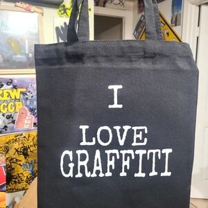 I love Graffiti Tote